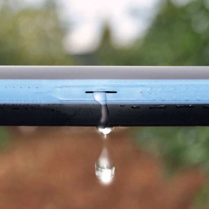 Bandă de picurare Aquatape 30cm dist, 6mil 0,9L/H (500m/rolă)(15Ft/m)